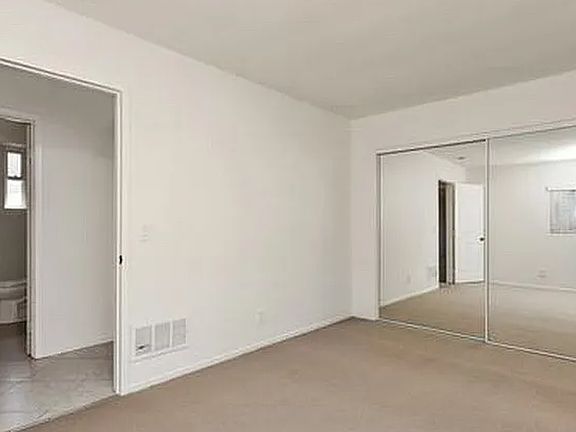 2nd image of 2052 Pomona Ave #A