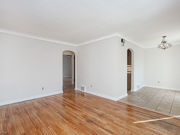 4th image of 8210 Bertha Ave