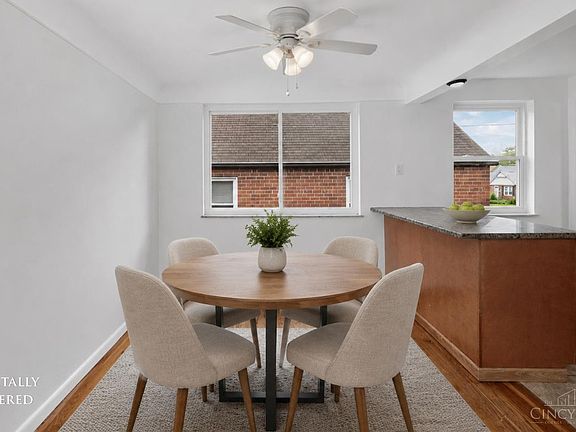 5th image of 1634 Centerridge Ave