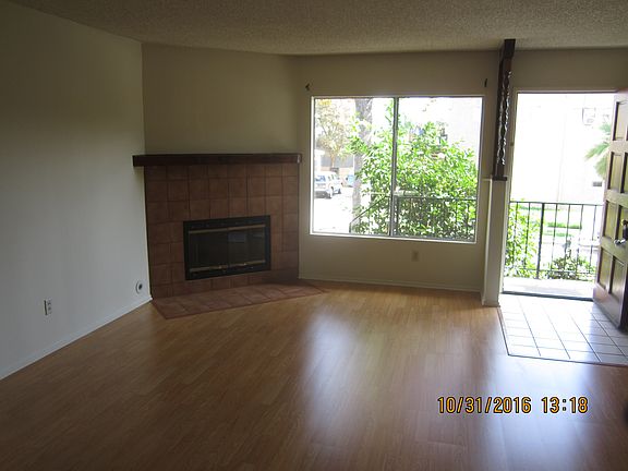 3rd image of 1143 N Parish Pl