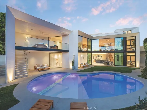 2481 Valley Dr, Hermosa Beach, CA 90254