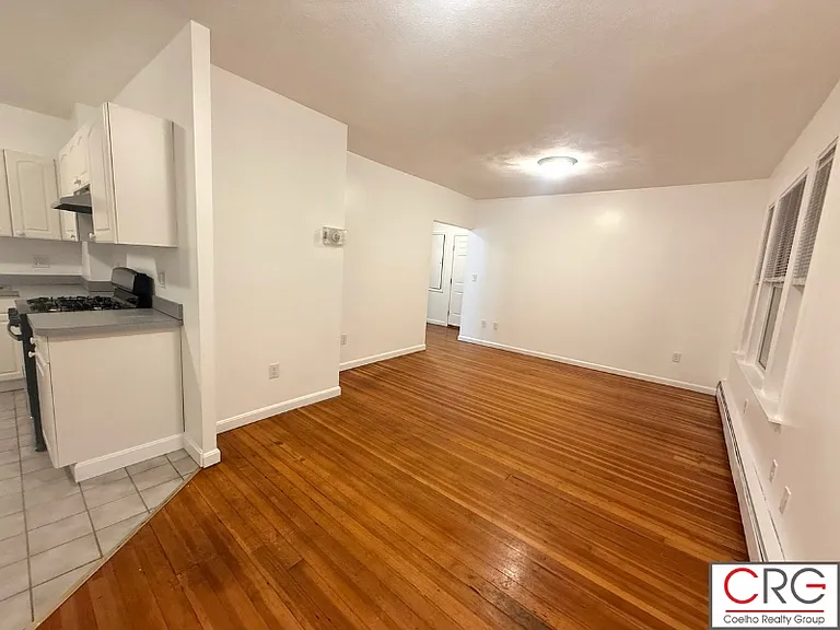 8 Pearl St #3 — Photo 5