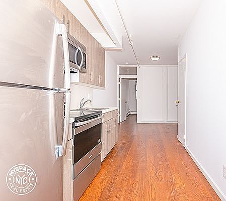 3rd image of 1356 De Kalb Ave #3