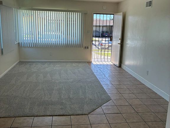 3rd image of 5068 Palin St