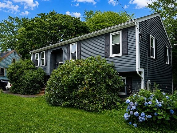 2nd image of 24 Oconnor St