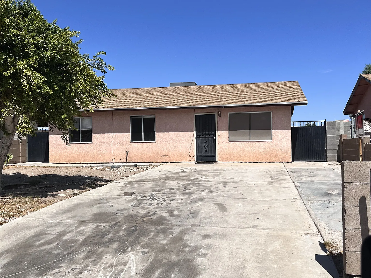 3 bed, 954 sqft, $1,200 — Photo 4