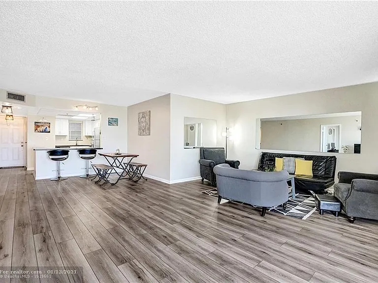 W Rolling Hills Cir — Photo 10