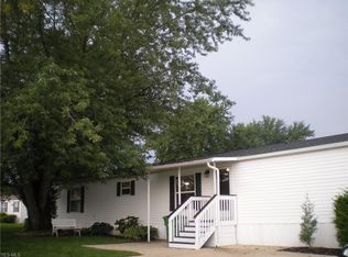 494 Sandtrap Cir, Painesville, OH 44077