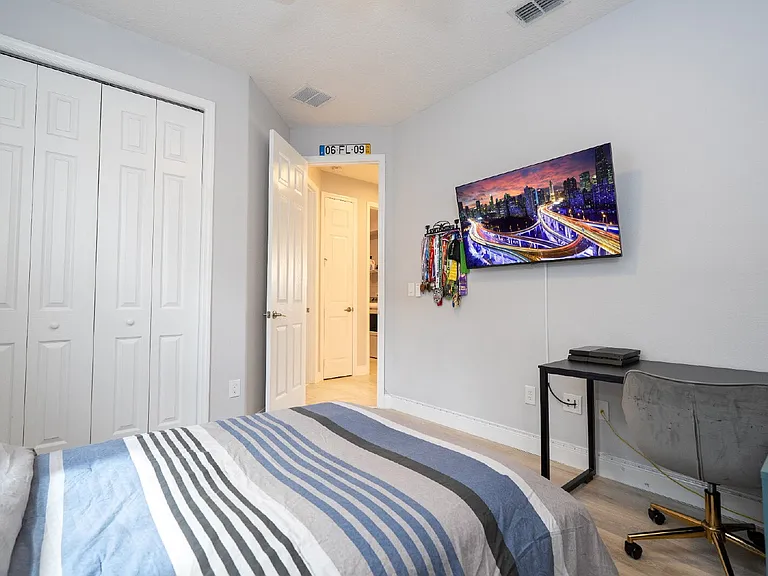 16827 Sanctuary Dr — Photo 58
