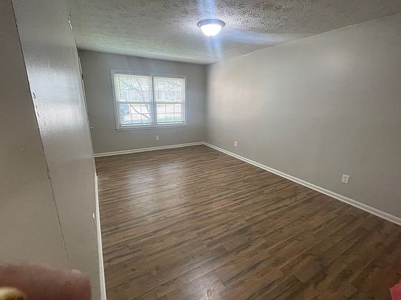 4th image of 1803 Marietta Dr #B