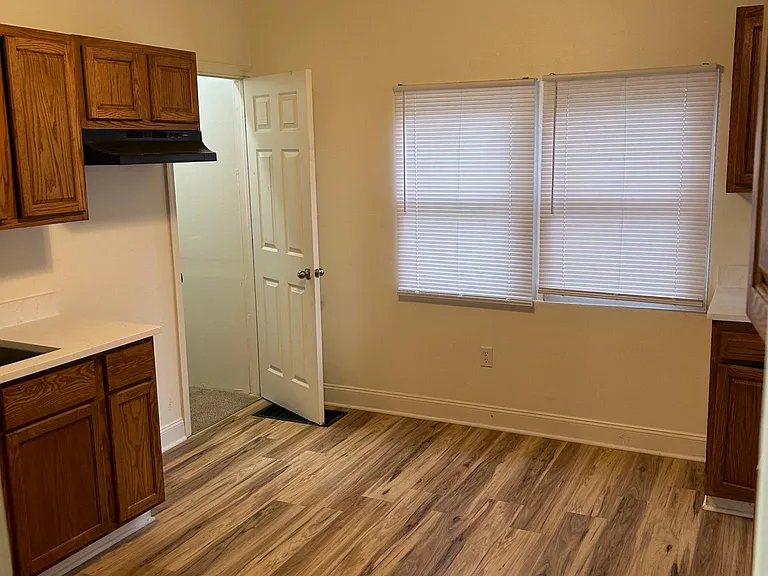 1578 Manchester Ave — Photo 11
