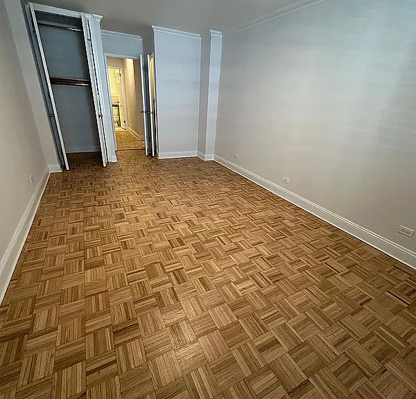 442 W 57th St #6H — Photo 8