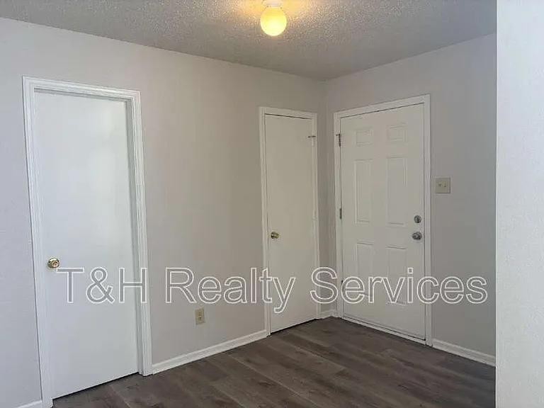 12640 Justice Xing — Photo 4