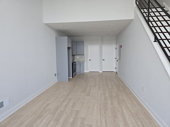 4th image of 6917 Castor Ave #1F