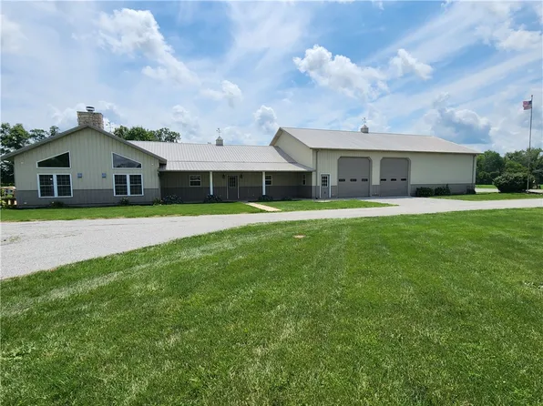 5927 E 1200th Ave, Robinson, IL 62454