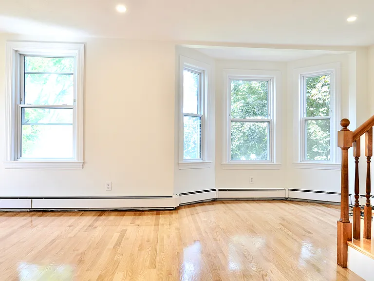120 Farwell St #2 — Photo 7