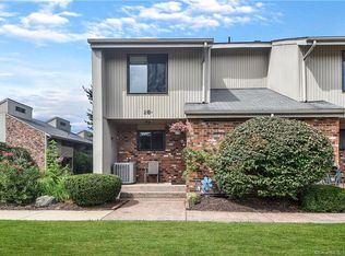 26 Amato Dr APT A, South Windsor, CT 06074