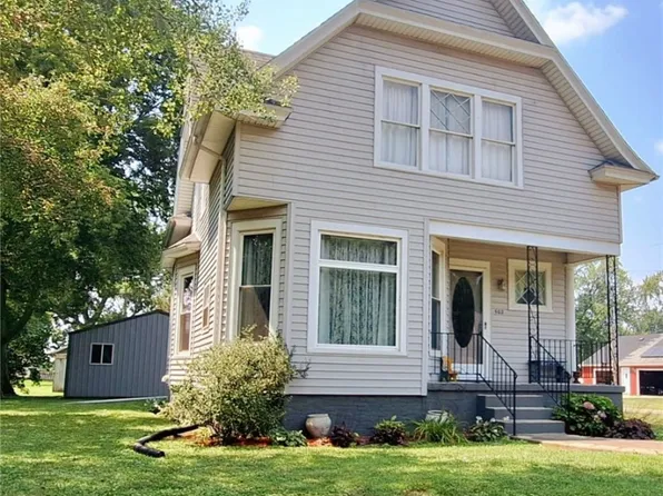 502 S Gray St, Sidell, IL 61876