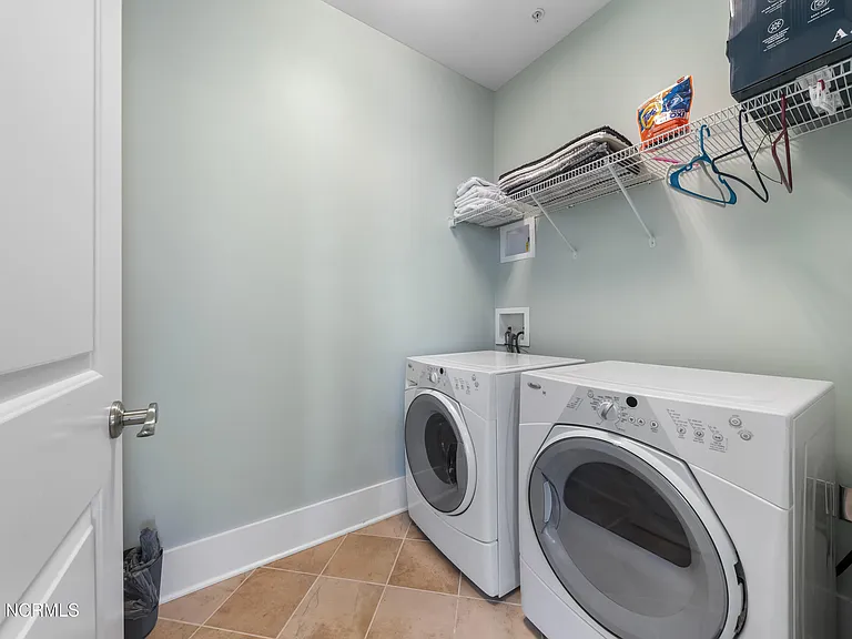 2537 Saint James Dr SE #807 — Photo 37