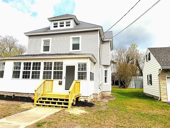 2nd image of 601 E Grove St #A