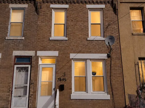 2845 Winton St, Philadelphia, PA 19145