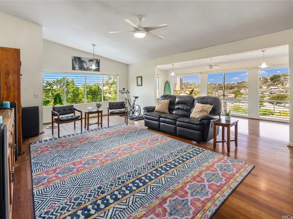 4539 Malia St, Honolulu, HI 96821