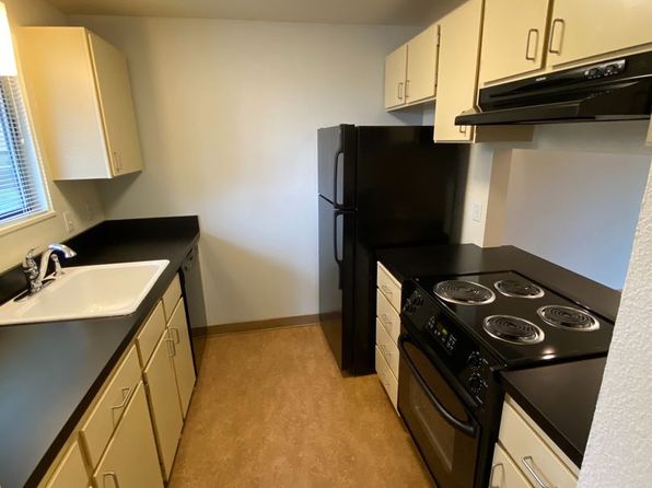 1800 Cal Young Rd #19