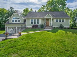 22 Knoll Ter, West Caldwell, NJ 07006