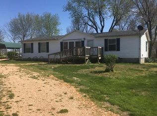 2688 Splitlog Rd, Goodman, MO 64843