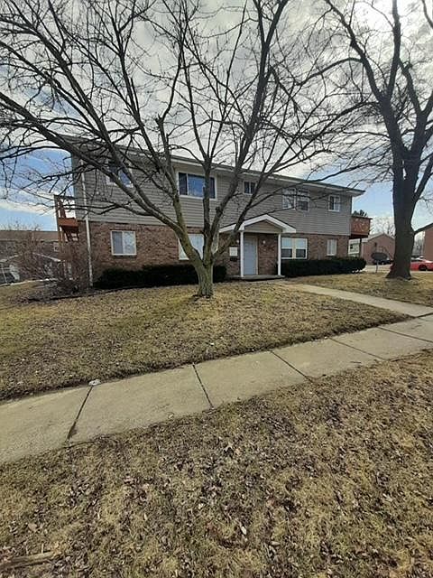 2nd image of 109 W Shelbourne Dr