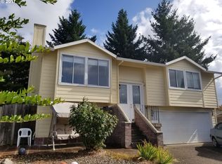 8550 SW Stratford Ct, Tigard, OR 97224