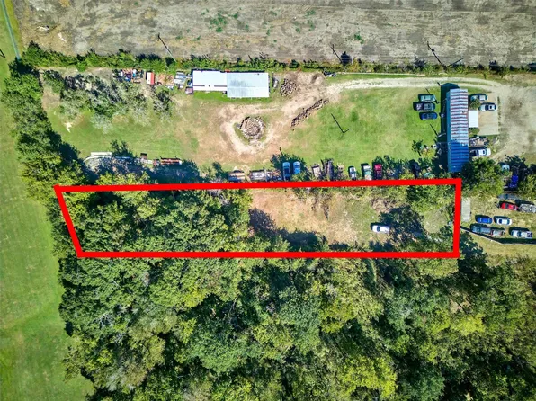 2832 5th St, Stafford, TX 77477