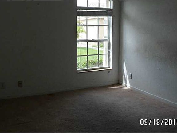 4th image of 3411 Willow Ct
