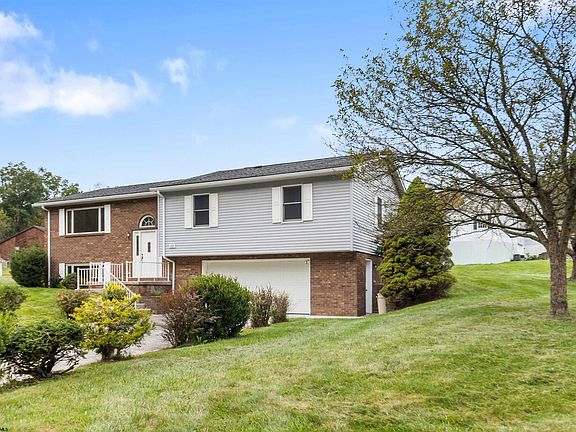 3rd image of 1307 Downwood Manor Dr