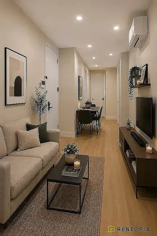 302 Graham Avenue — Photo 2