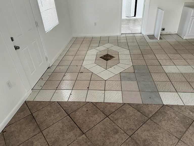 115 Maple Ave — Photo 13