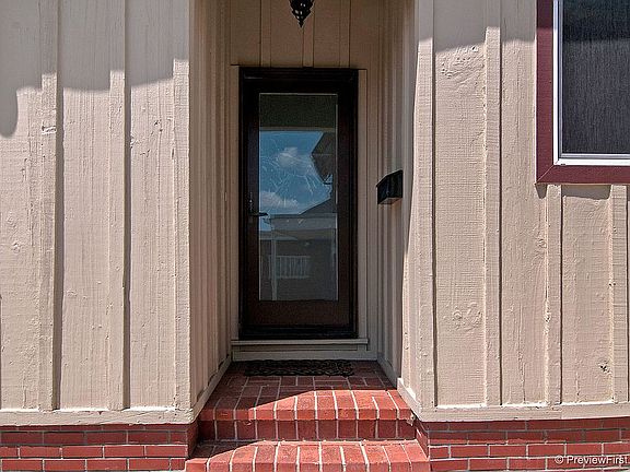 2nd image of 5519-21 San Onofre Ter