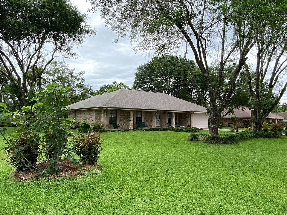 1st image of 1612 Charleston Pl