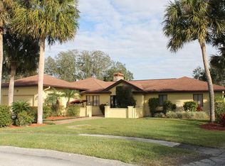 77 Woodside Dr, Lakeland, FL 33813