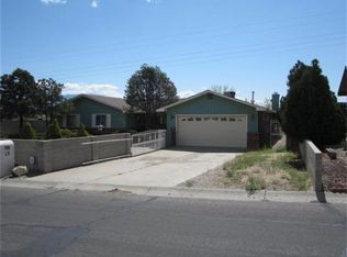 312 Spring Dr SE, Rio Rancho, NM 87124
