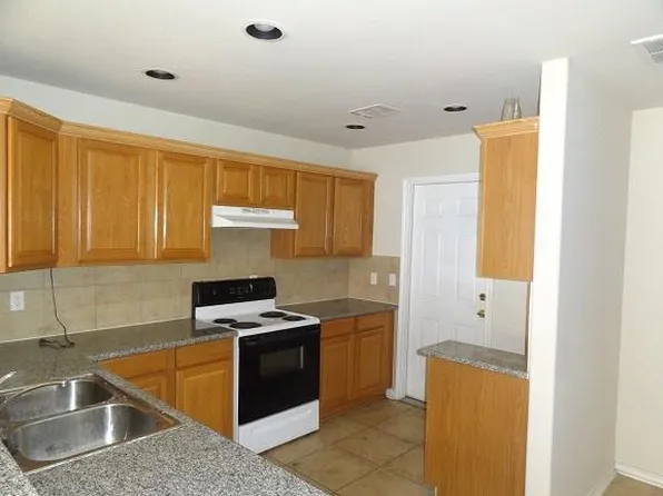 1550 Stone Village Dr, Brookshire, TX 77423