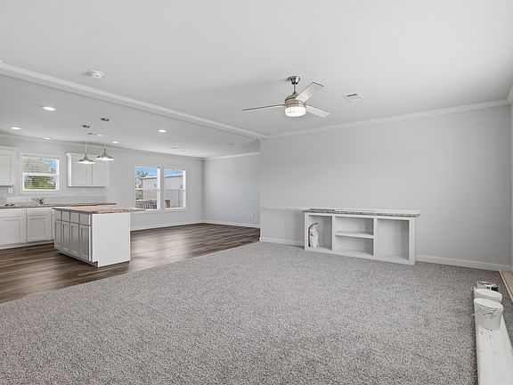4th image of 52 Horton Ln