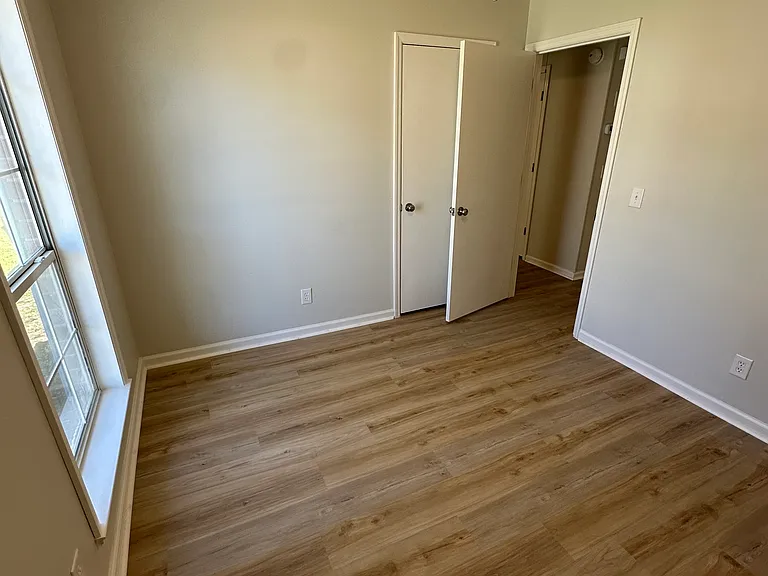 243 Stonebridge Dr — Photo 13