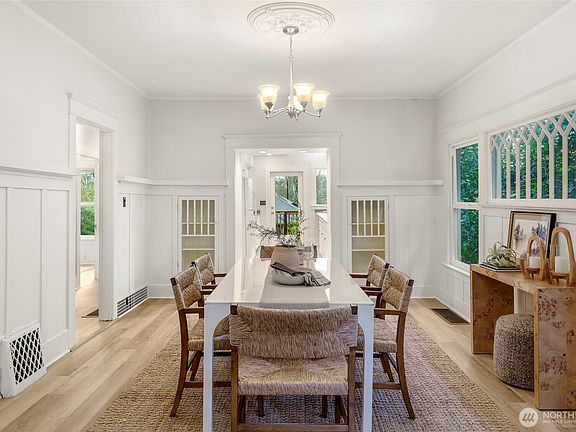 3rd image of 1617 33rd Avenue