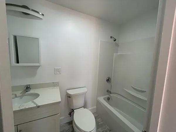50 Englewood Ave #2 — Photo 9