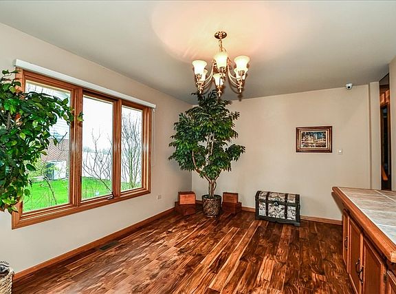 5th image of 8408 Meadows Edge Trl