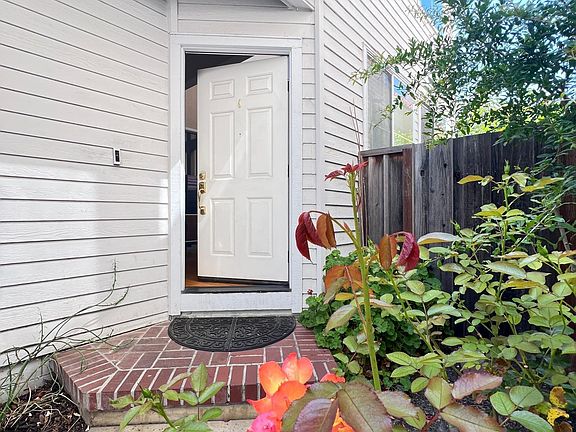 2nd image of 2052 Jamison Pl