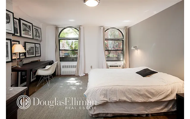 Sold by Douglas Elliman | media 2