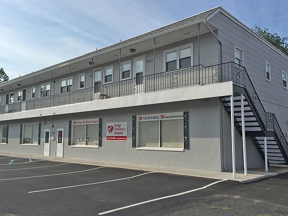 3rd image of 2700 Bridge Ave Ste 1