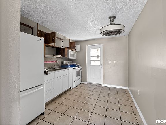 3rd image of 12255 Van Loon Ave